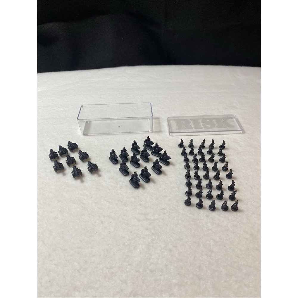 Risk the Game of Global Domination Replacement Black Army 60 Pieces Parts 1998